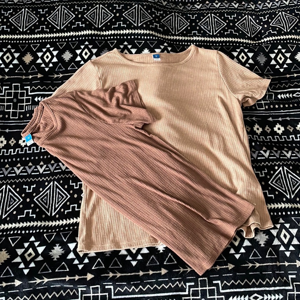 Old Navy Luxe T-Shirt Brown and Tan bundle - M